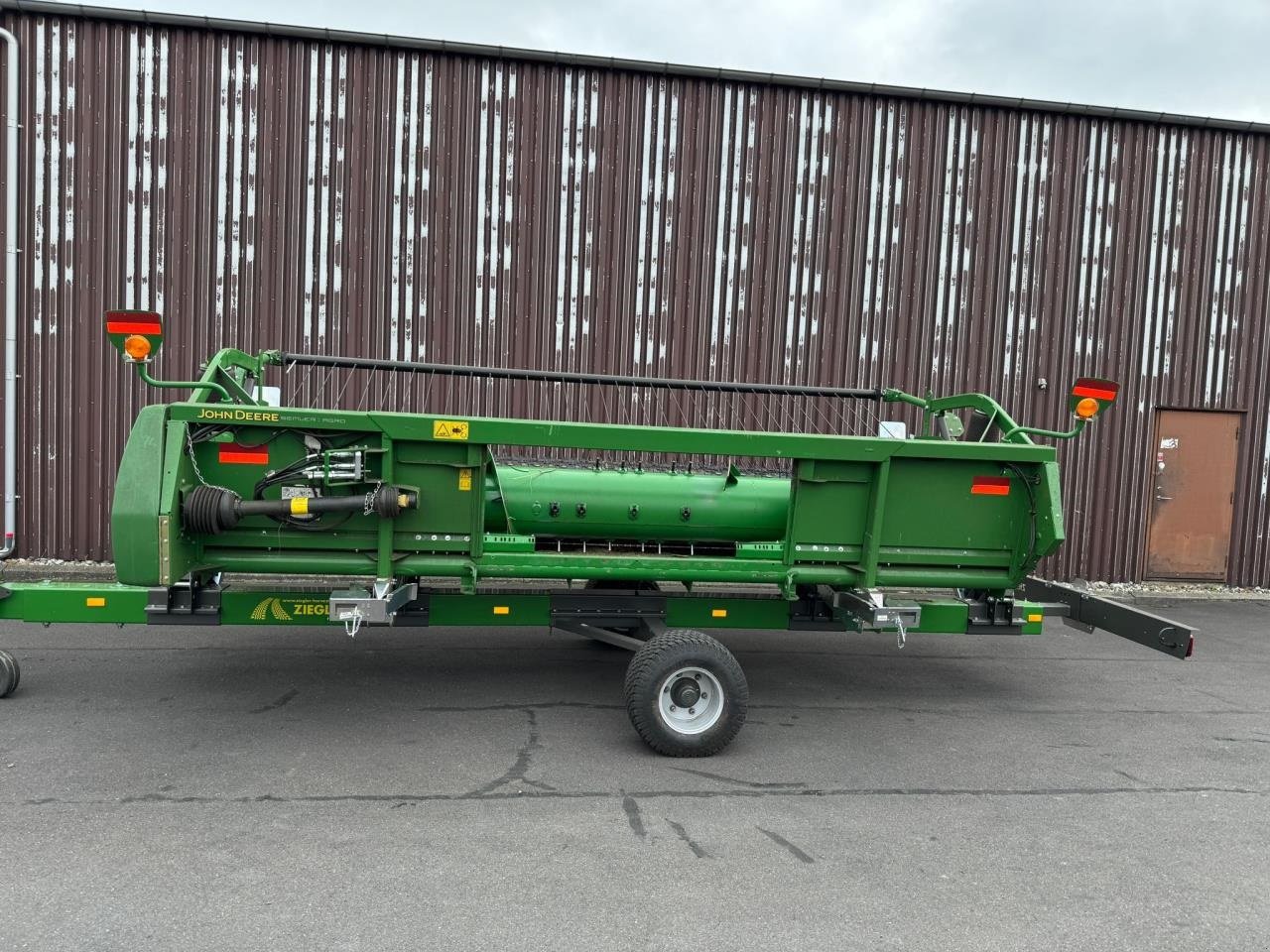 Feldhäcksler Pick-up typu John Deere 615P BÆLTE PICKUP, Gebrauchtmaschine v Odense (Obrázek 3)