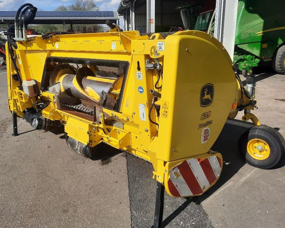 Feldhäcksler Pick-up tip John Deere 639, Gebrauchtmaschine in CHEMAUDIN ET VAUX (Poză 2)