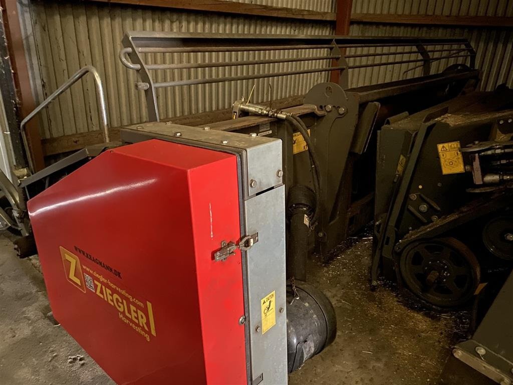 Feldhäcksler Pick-up des Typs Ziegler pickup bord. 4 meter årg. 2016, Gebrauchtmaschine in øster ulslev (Bild 3)
