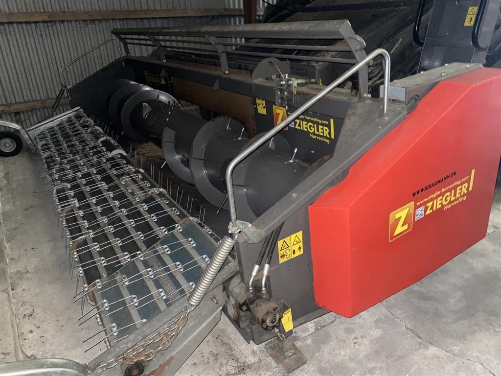Feldhäcksler Pick-up des Typs Ziegler pickup bord. 4 meter årg. 2016, Gebrauchtmaschine in øster ulslev (Bild 2)