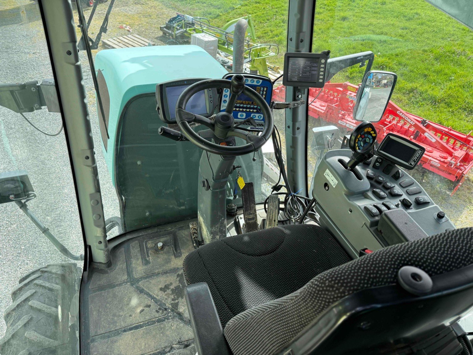 Feldhäcksler del tipo Berthoud RAPTOR 4240, Gebrauchtmaschine In ST ELIX THEUX (Immagine 9)