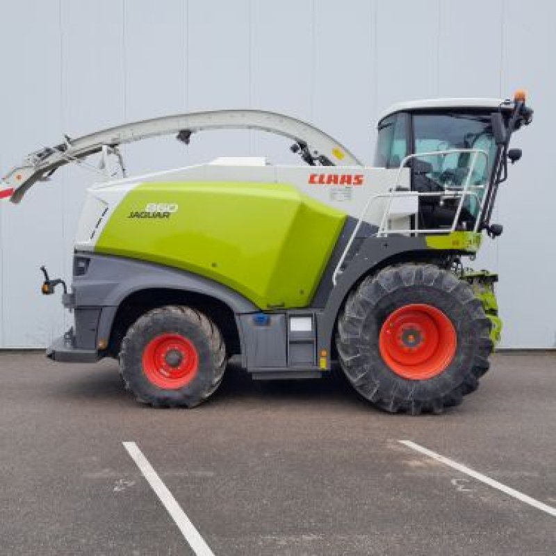 Feldhäcksler tip CLAAS 860, Gebrauchtmaschine in Belleville sur Meuse (Poză 1)
