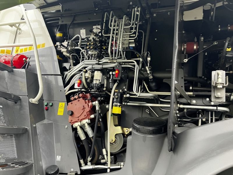 Feldhäcksler typu CLAAS CLAAS JAGUAR 950, Gebrauchtmaschine w Moos-Langenisarhofen (Zdjęcie 14)