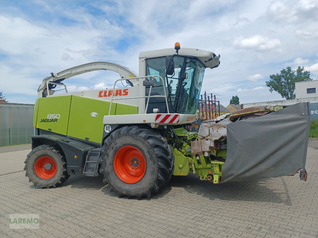 Feldhäcksler tip CLAAS JAGUAR 850 SPEEDSTAR - 4-trac, Gebrauchtmaschine in Langenwetzendorf (Poză 5)