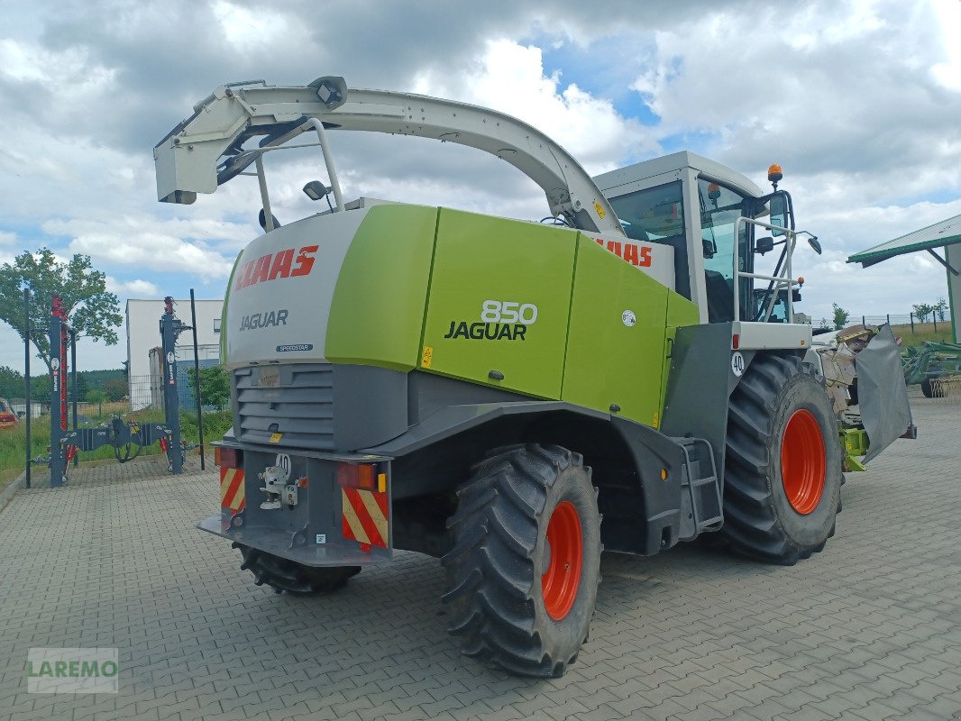 Feldhäcksler tip CLAAS JAGUAR 850 SPEEDSTAR - 4-trac, Gebrauchtmaschine in Langenwetzendorf (Poză 4)