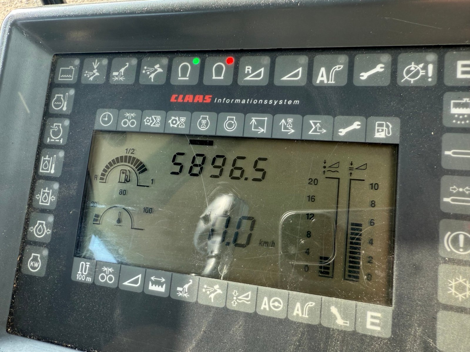 Feldhäcksler tip CLAAS Jaguar 850, Gebrauchtmaschine in Hemau (Poză 24)