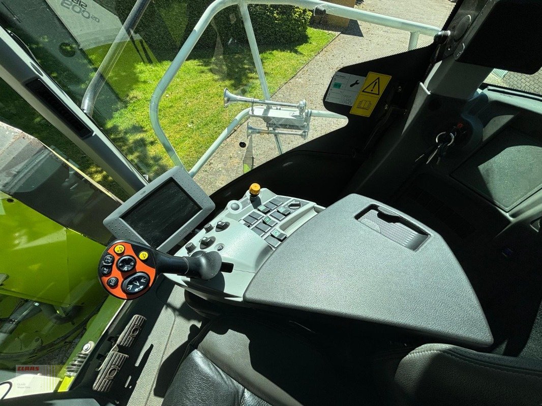 Feldhäcksler des Typs CLAAS JAGUAR 870 (496), ORBIS 600 SD, PU 300 PROFI CONTO, Gebrauchtmaschine in Westerstede (Bild 16)