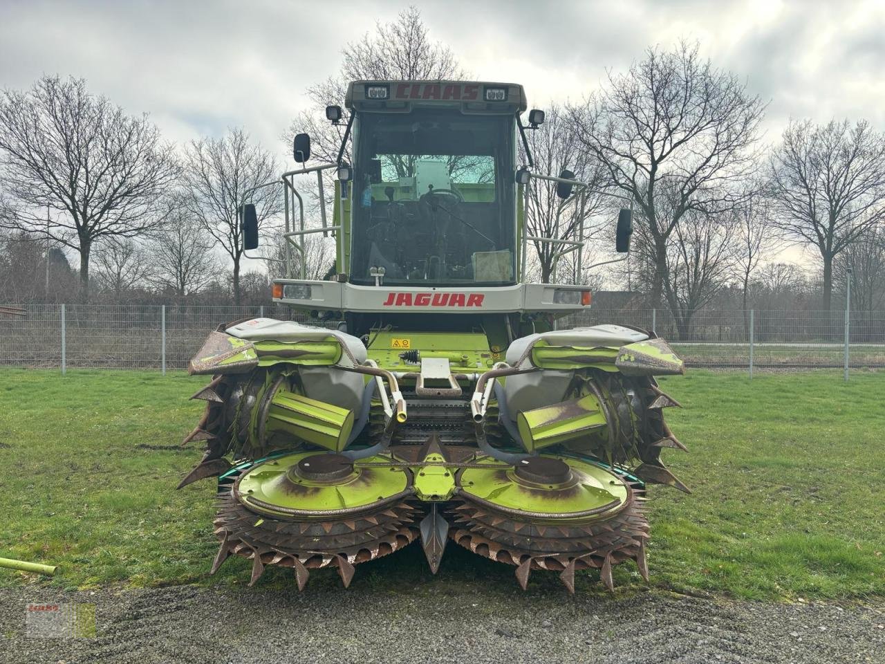 Feldhäcksler des Typs CLAAS JAGUAR 880 FIELD SHUTTLE, Container 36 cbm, Raupenlaufwerk, ORBIS 450 TS, Gebrauchtmaschine in Westerstede (Bild 4)