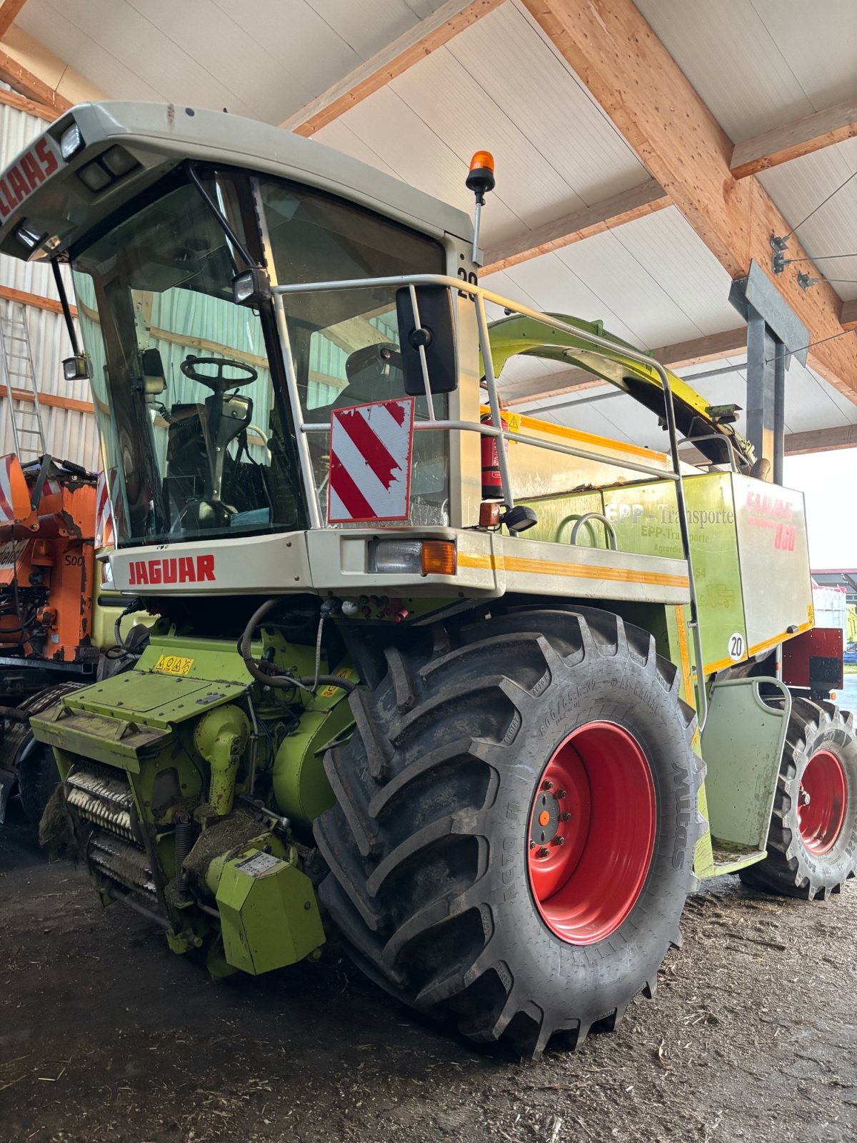 Feldhäcksler типа CLAAS Jaguar 880, Gebrauchtmaschine в Wiedergeltingen (Фотография 1)