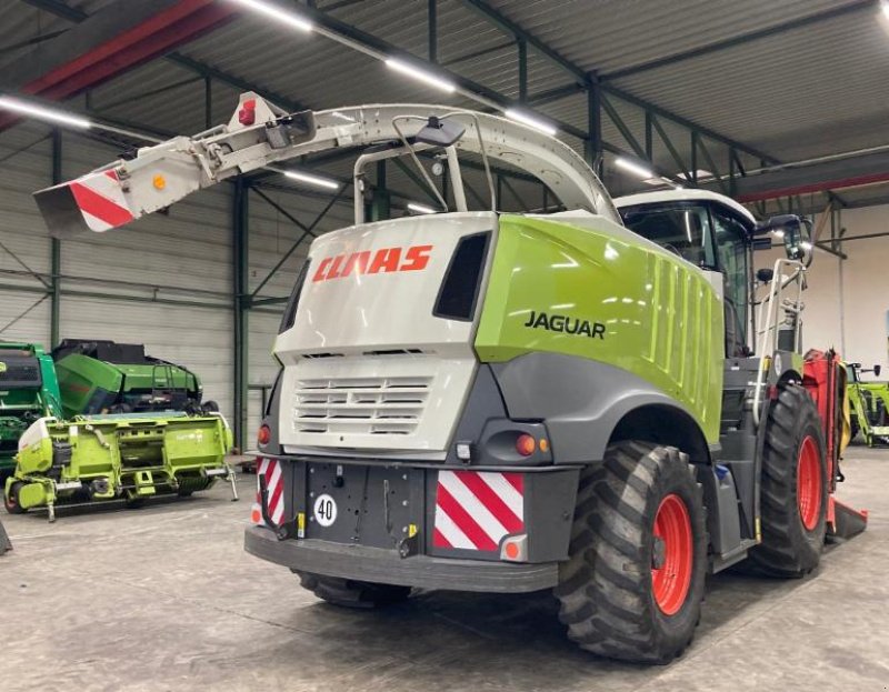 Feldhäcksler des Typs CLAAS JAGUAR 950 T4i, Gebrauchtmaschine in Hockenheim (Bild 5)