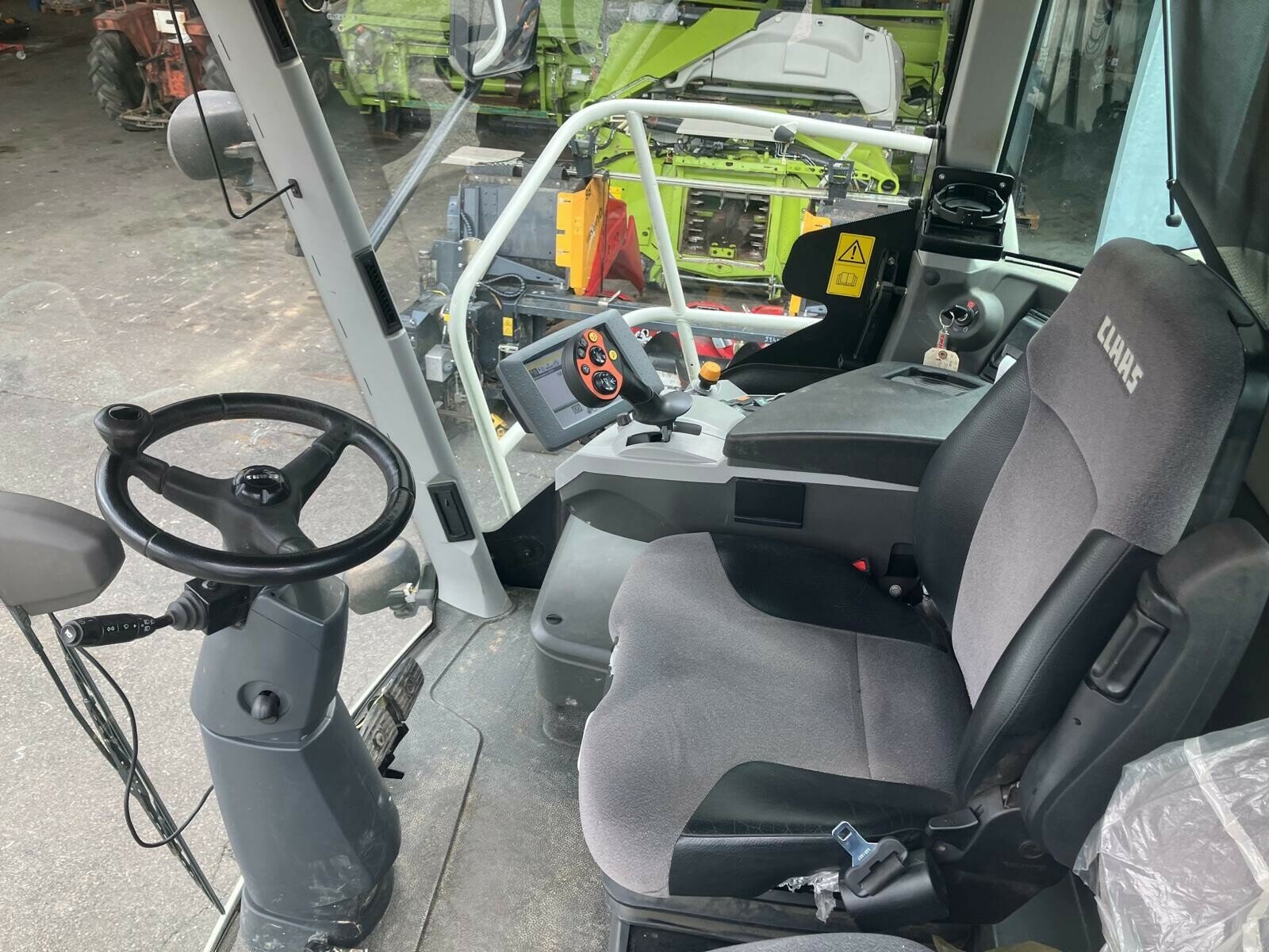 Feldhäcksler typu CLAAS JAGUAR 950 TRADITION, Gebrauchtmaschine v Hauteroche (Obrázek 7)