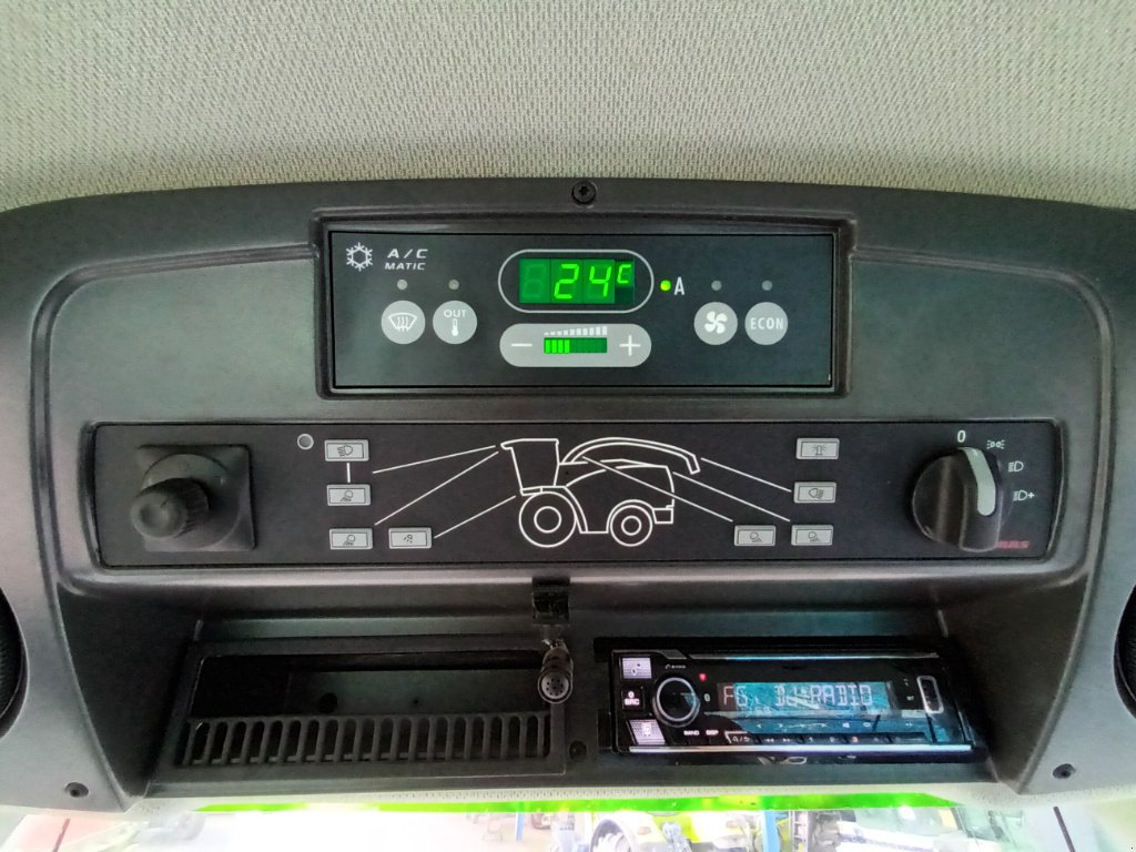 Feldhäcksler типа CLAAS JAGUAR 950, Gebrauchtmaschine в SALEUX (Фотография 11)