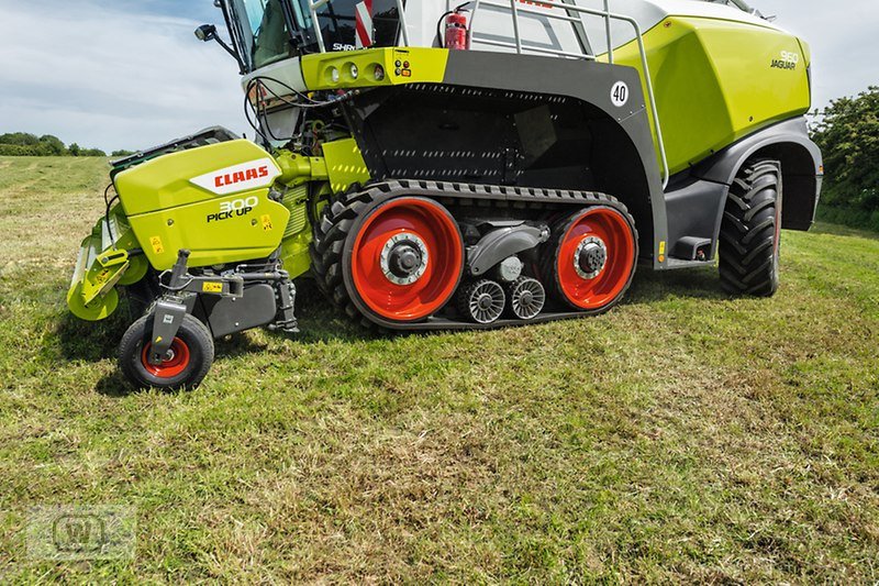 Feldhäcksler of the type CLAAS JAGUAR 960 Terra Trac, Neumaschine in Zell an der Pram (Picture 3)