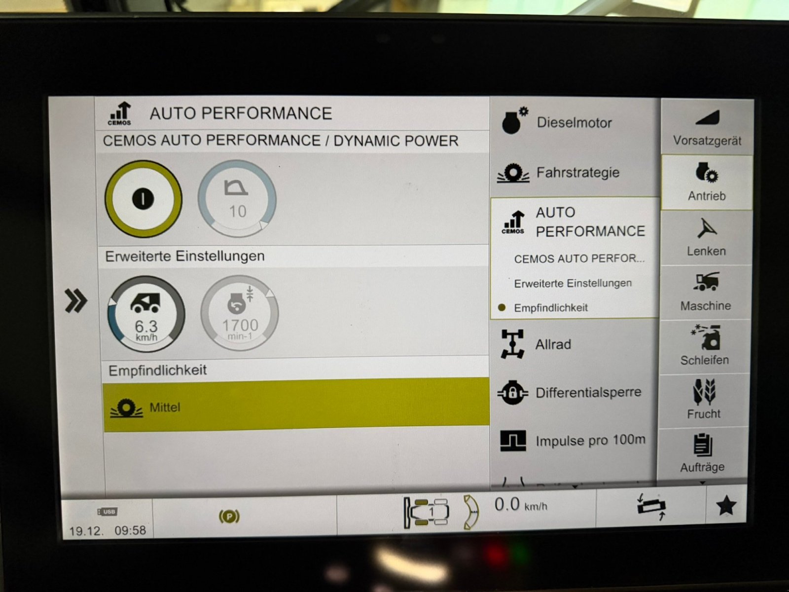 Feldhäcksler типа CLAAS Jaguar 970, Gebrauchtmaschine в Stadtallendorf (Фотография 18)