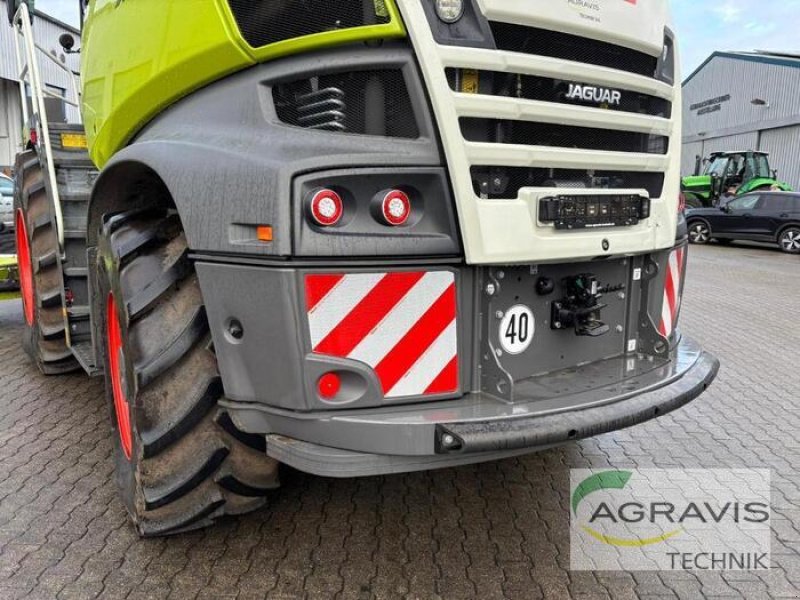 Feldhäcksler des Typs CLAAS JAGUAR 980, Neumaschine in Meppen-Versen (Bild 9)