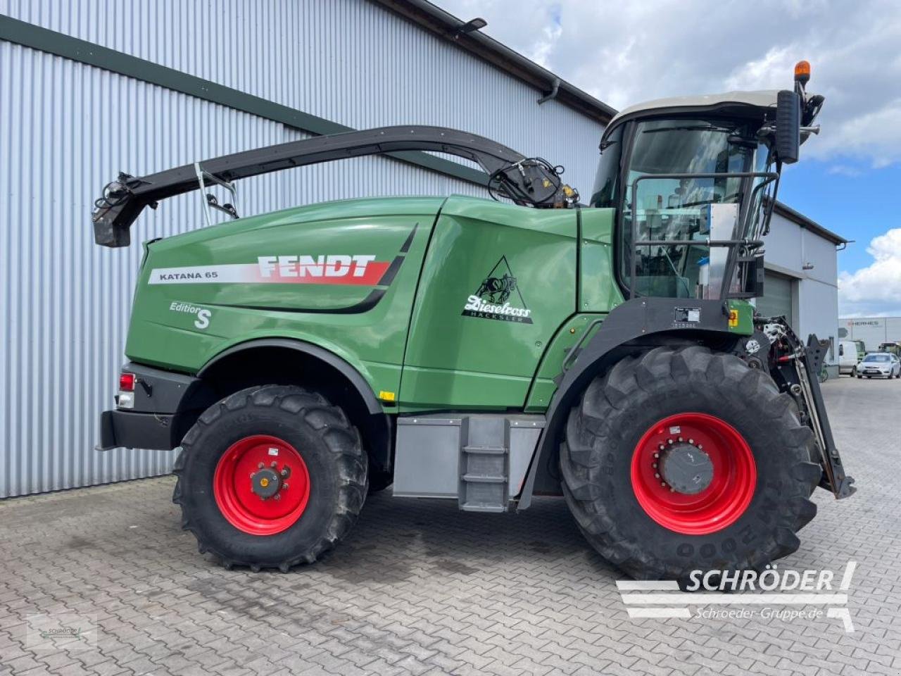 Feldhäcksler tip Fendt KATANA 65 S-EDITION, Gebrauchtmaschine in Westerstede (Poză 2)