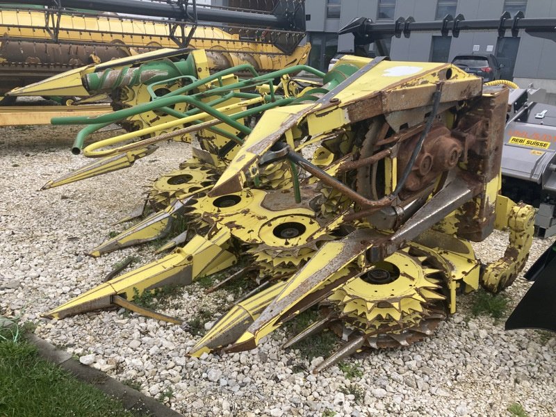 Feldhäcksler des Typs John Deere 345, Gebrauchtmaschine in Chavornay (Bild 4)