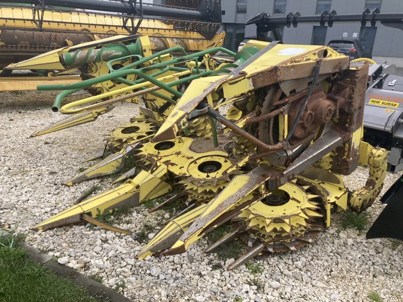Feldhäcksler tip John Deere 345, Gebrauchtmaschine in Chavornay (Poză 4)