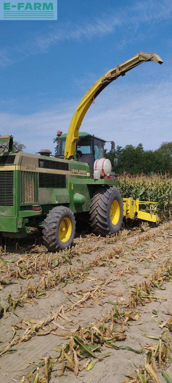 Feldhäcksler des Typs John Deere 6750, Gebrauchtmaschine in Hamburg (Bild 3)