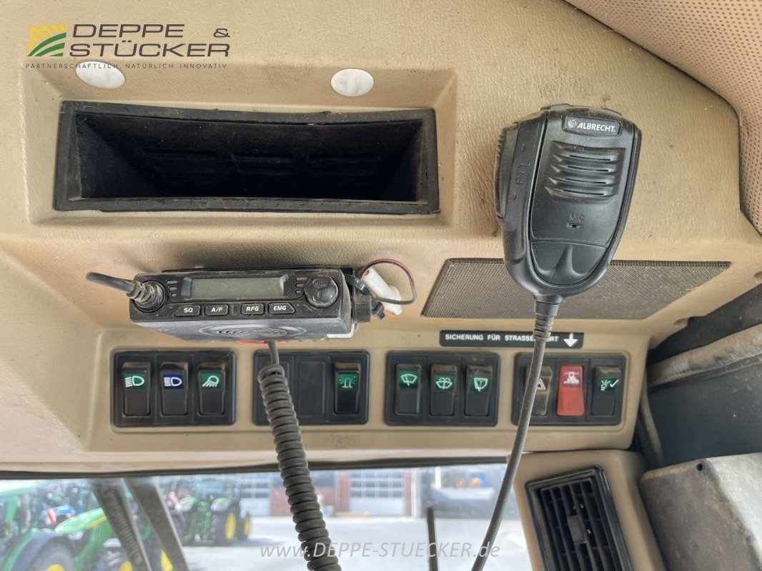 Feldhäcksler des Typs John Deere 6810 mit Gebiss, Gebrauchtmaschine in Rietberg (Bild 9)