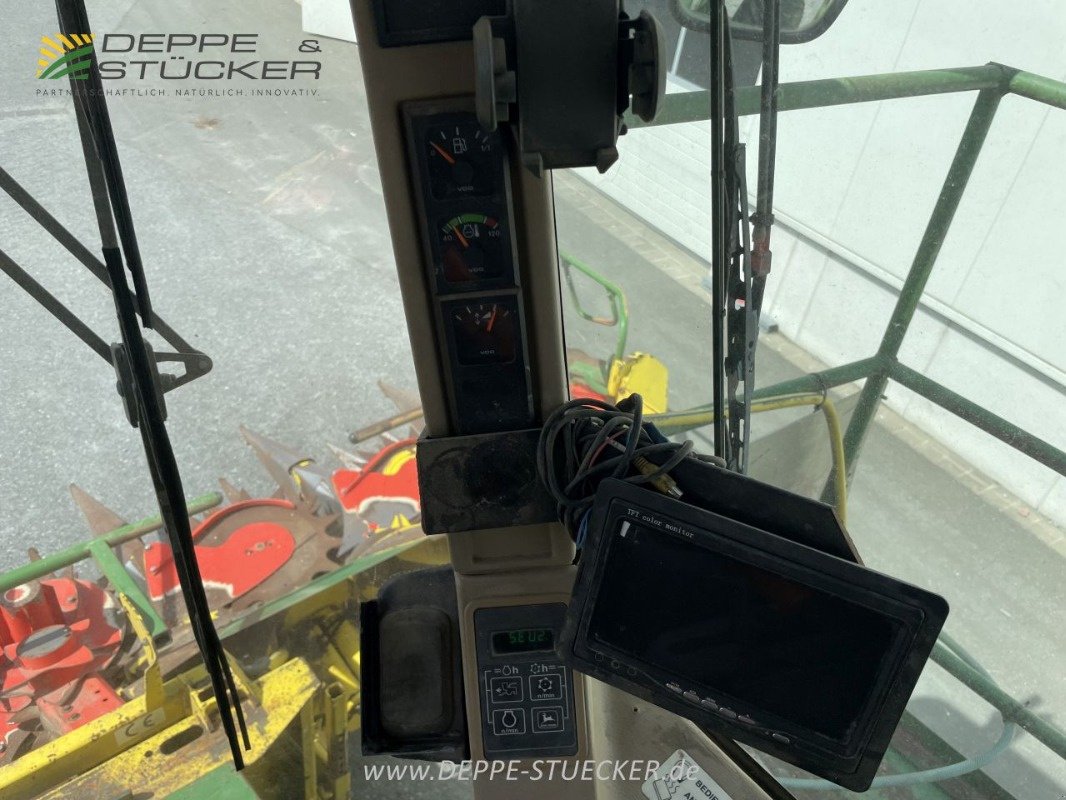 Feldhäcksler des Typs John Deere 6810 mit Gebiss, Gebrauchtmaschine in Rietberg (Bild 11)