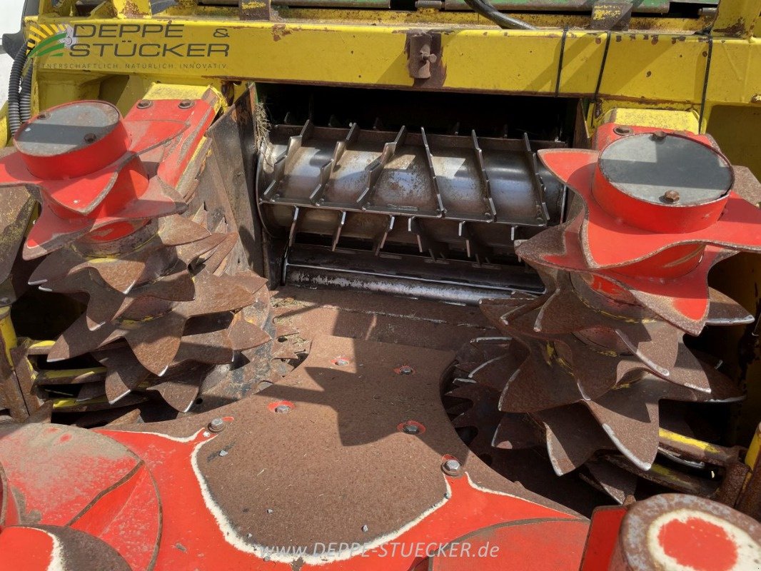 Feldhäcksler des Typs John Deere 6810 mit Gebiss, Gebrauchtmaschine in Rietberg (Bild 18)