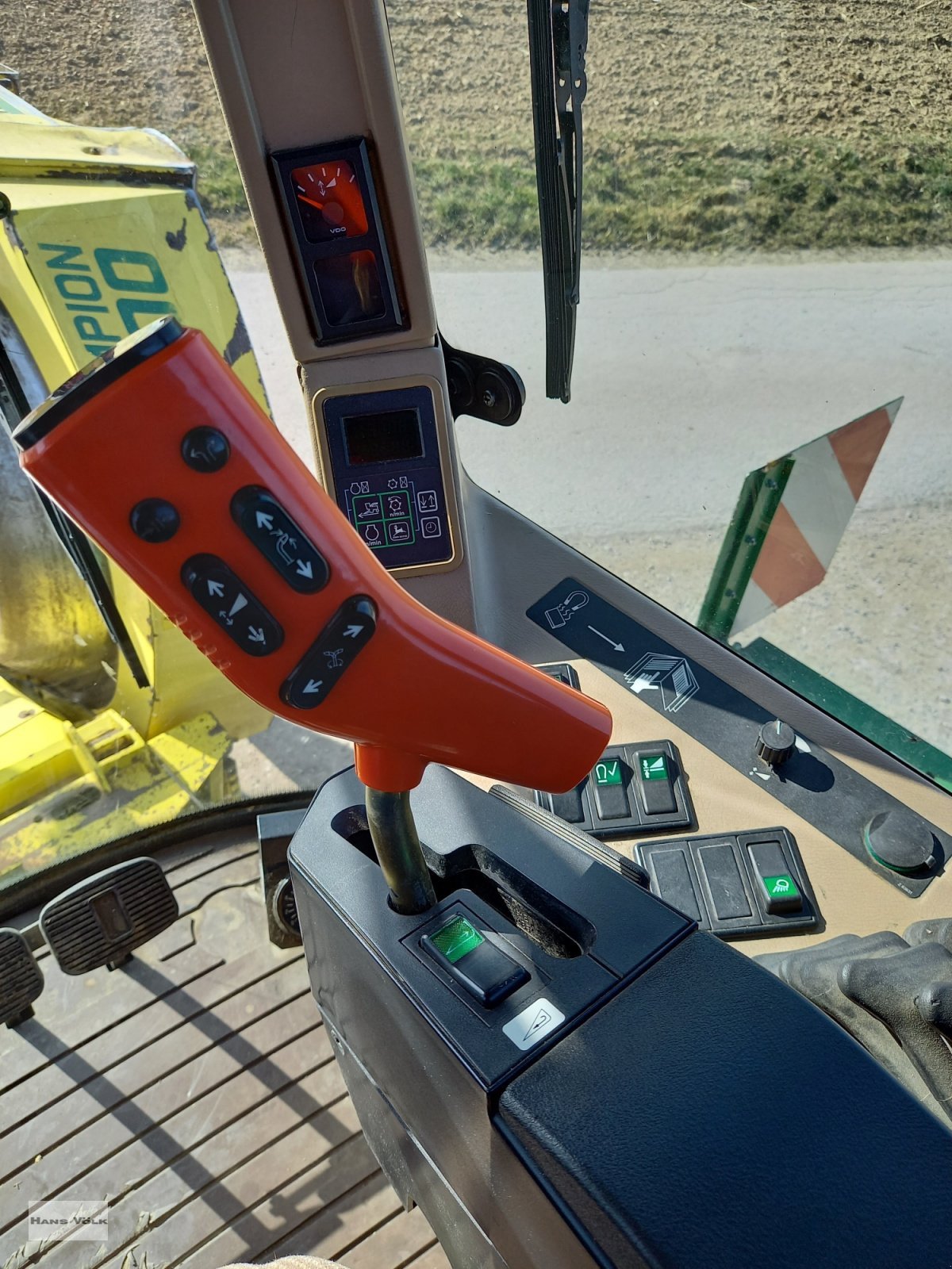 Feldhäcksler des Typs John Deere 6850, Gebrauchtmaschine in Schwabmünchen (Bild 15)