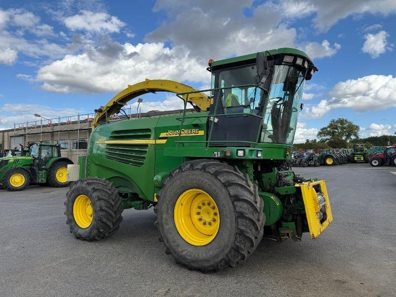 Feldhäcksler tip John Deere 7400 4RM, Gebrauchtmaschine in Wargnies Le Grand (Poză 3)