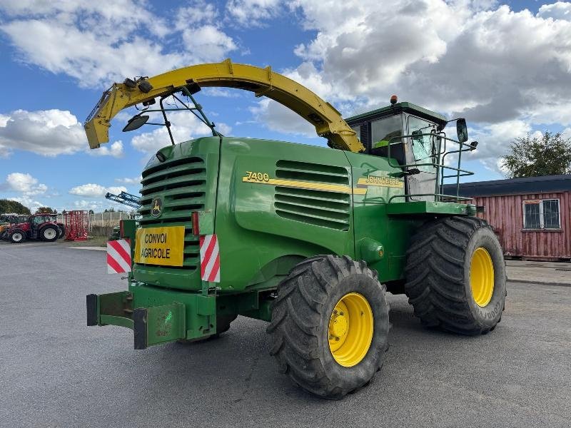 Feldhäcksler tip John Deere 7400 4RM, Gebrauchtmaschine in Wargnies Le Grand (Poză 7)