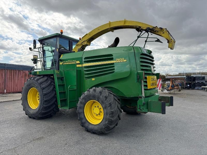 Feldhäcksler tip John Deere 7400 4RM, Gebrauchtmaschine in Wargnies Le Grand (Poză 9)