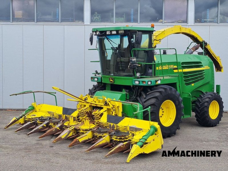 Feldhäcksler типа John Deere 7400 forage harvester, Gebrauchtmaschine в Horst (Фотография 1)