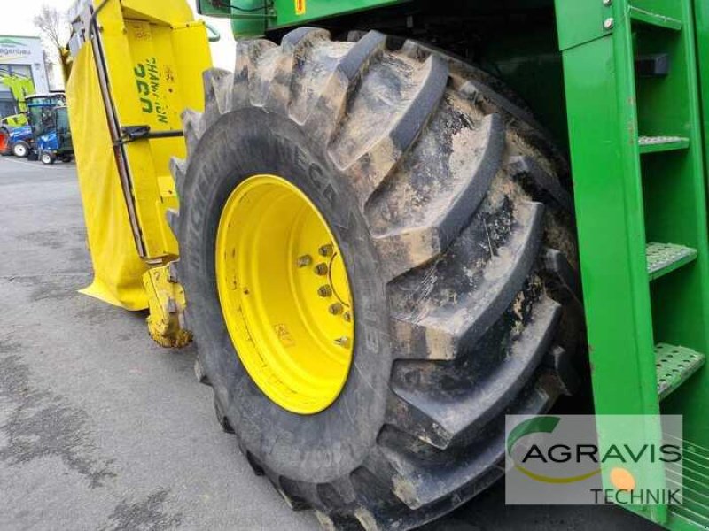 Feldhäcksler typu John Deere 7400, Gebrauchtmaschine v Lage (Obrázek 9)