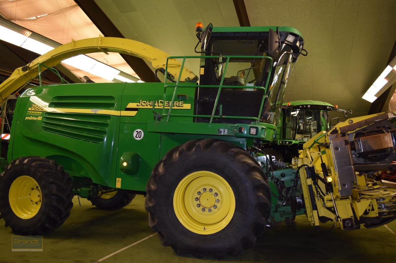 Feldhäcksler tip John Deere 7400, Gebrauchtmaschine in Oyten (Poză 2)