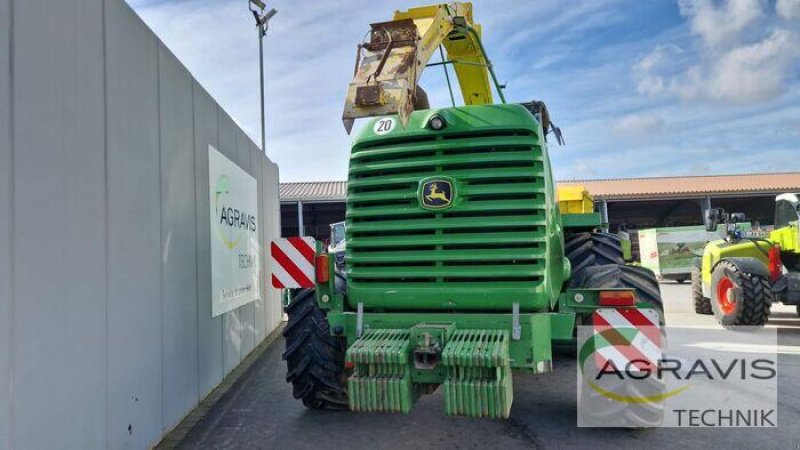 Feldhäcksler van het type John Deere 7400, Gebrauchtmaschine in Melle-Wellingholzhausen (Foto 3)