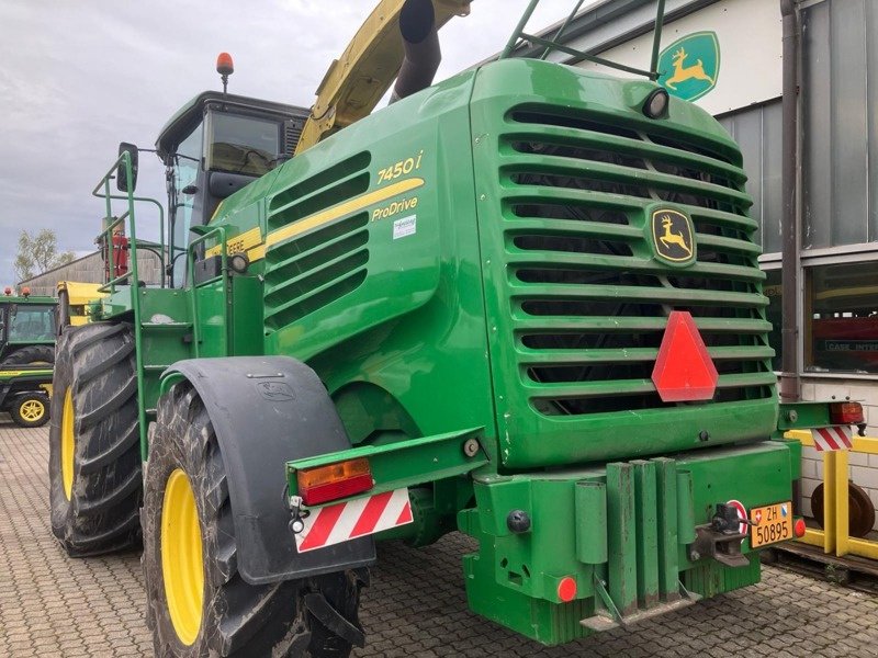 Feldhäcksler tip John Deere 7450 i, Gebrauchtmaschine in Regensdorf (Poză 2)