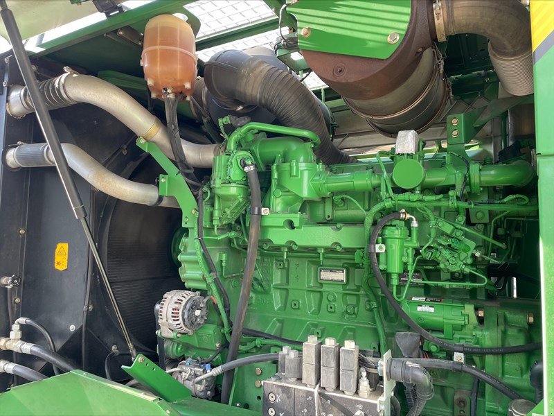 Feldhäcksler tip John Deere 7480i ProDrive, Gebrauchtmaschine in Regensdorf (Poză 4)