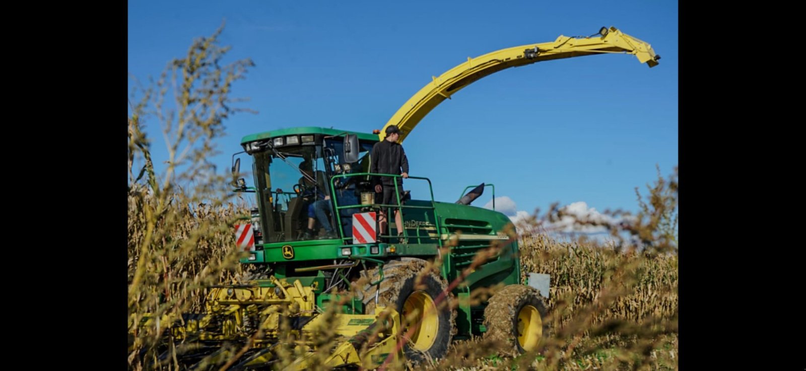 Feldhäcksler van het type John Deere 7500, Gebrauchtmaschine in Bayern - Tacherting (Foto 1)