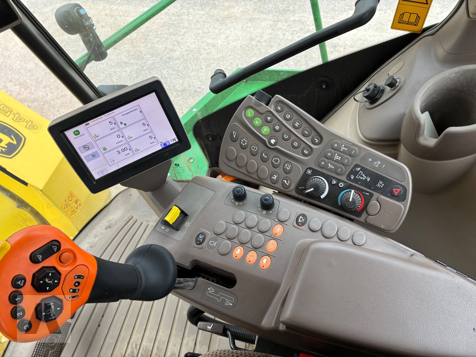 Feldhäcksler a típus John Deere 8100i, Gebrauchtmaschine ekkor: Langweid am Lech (Kép 22)