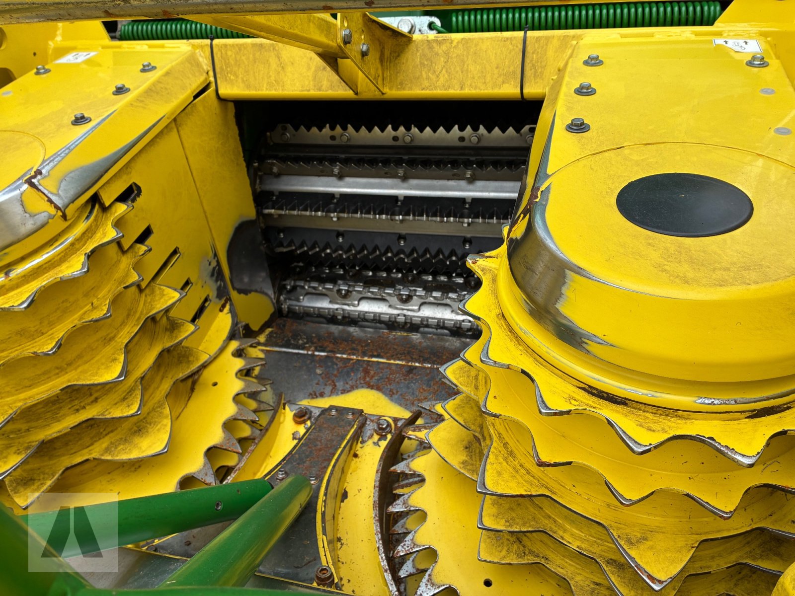 Feldhäcksler a típus John Deere 8100i, Gebrauchtmaschine ekkor: Langweid am Lech (Kép 26)