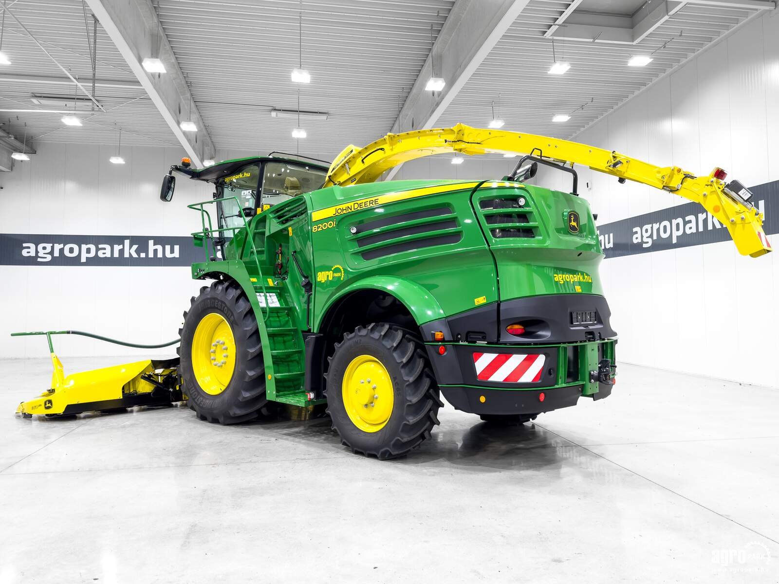 Feldhäcksler del tipo John Deere 8200 4WD, Gebrauchtmaschine en Csengele (Imagen 4)