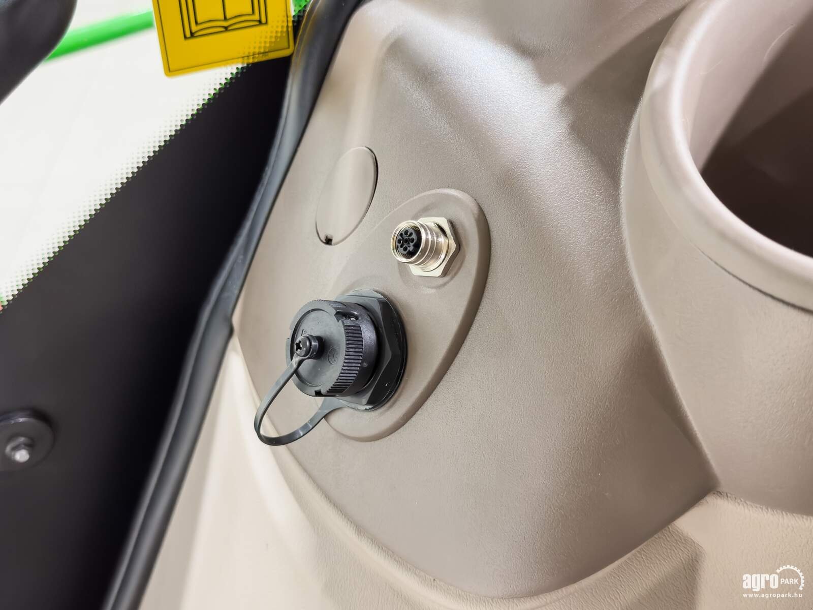 Feldhäcksler tip John Deere 8200 4WD, Gebrauchtmaschine in Csengele (Poză 18)