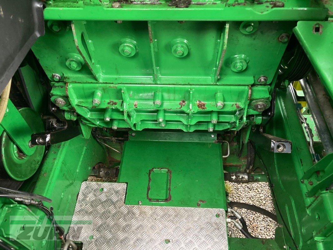 Feldhäcksler typu John Deere 8300 MY18, Gebrauchtmaschine v Holzgünz - Schwaighausen (Obrázek 17)