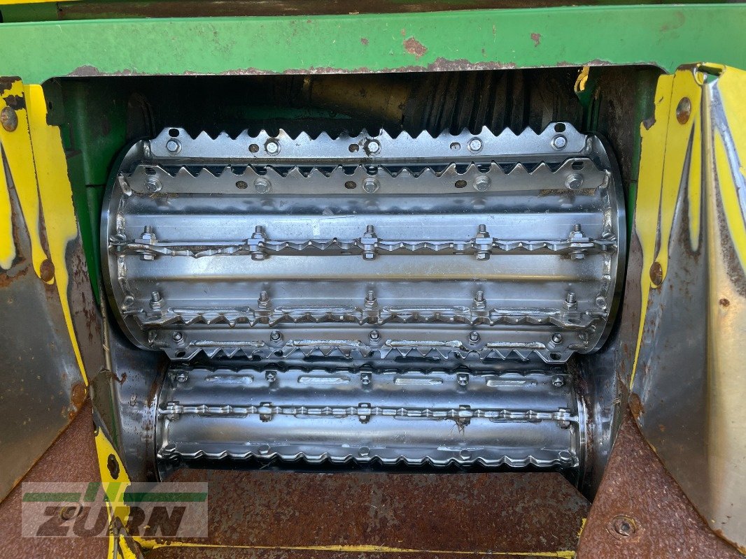 Feldhäcksler tip John Deere 8300, Gebrauchtmaschine in Emskirchen (Poză 11)