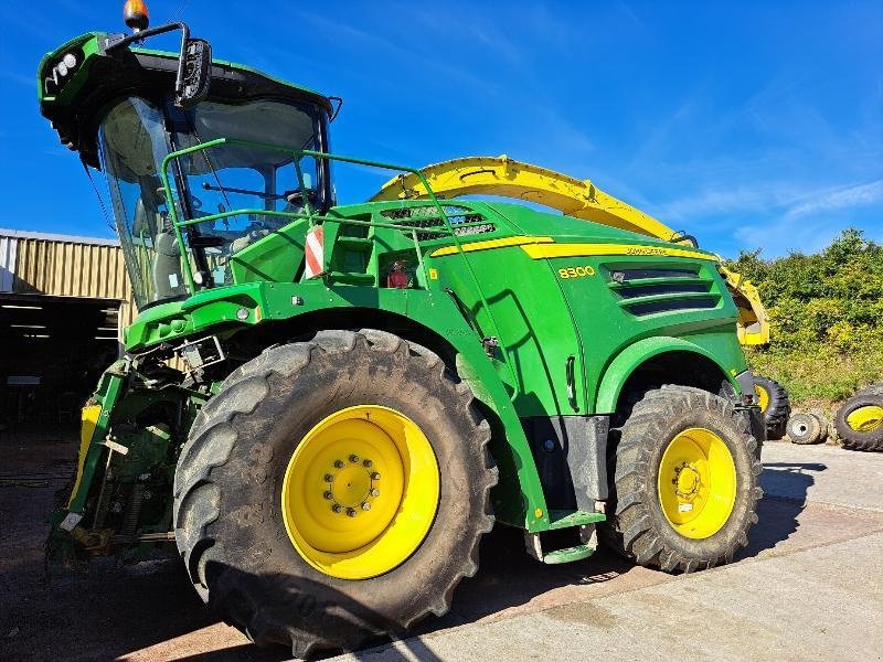 Feldhäcksler tip John Deere 8300, Gebrauchtmaschine in VERDUN (Poză 5)