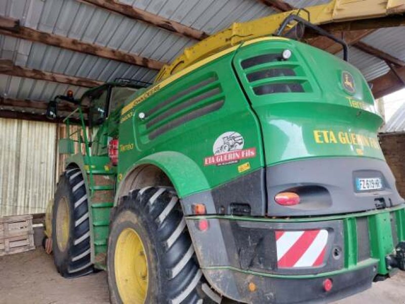 Feldhäcksler tip John Deere 8300, Gebrauchtmaschine in STENAY (Poză 4)