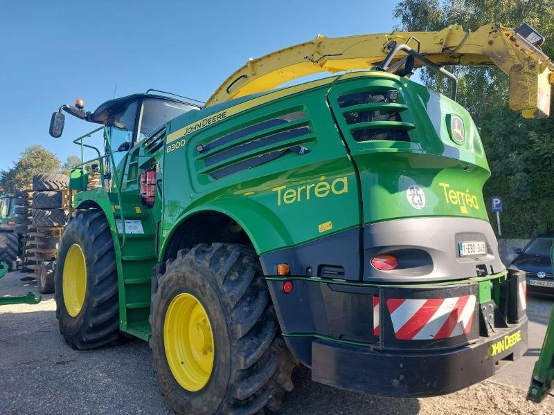 Feldhäcksler tip John Deere 8300, Gebrauchtmaschine in STENAY (Poză 4)