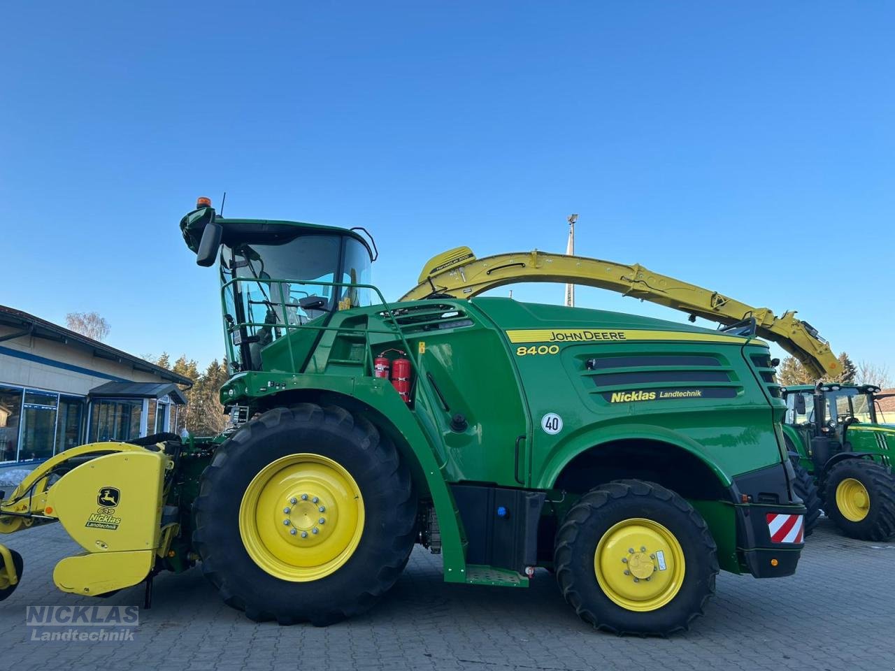 Feldhäcksler typu John Deere 8300, Gebrauchtmaschine v Schirradorf (Obrázek 3)