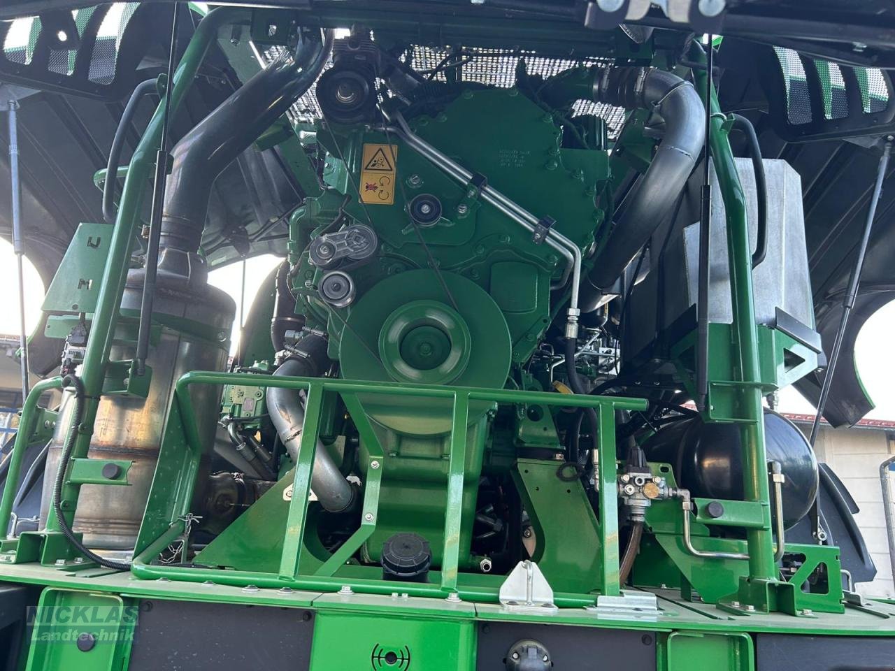 Feldhäcksler typu John Deere 8300, Gebrauchtmaschine v Schirradorf (Obrázek 11)