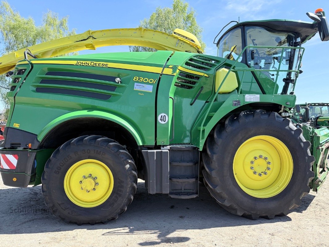 Feldhäcksler typu John Deere 8300, Gebrauchtmaschine w Soltau (Zdjęcie 2)