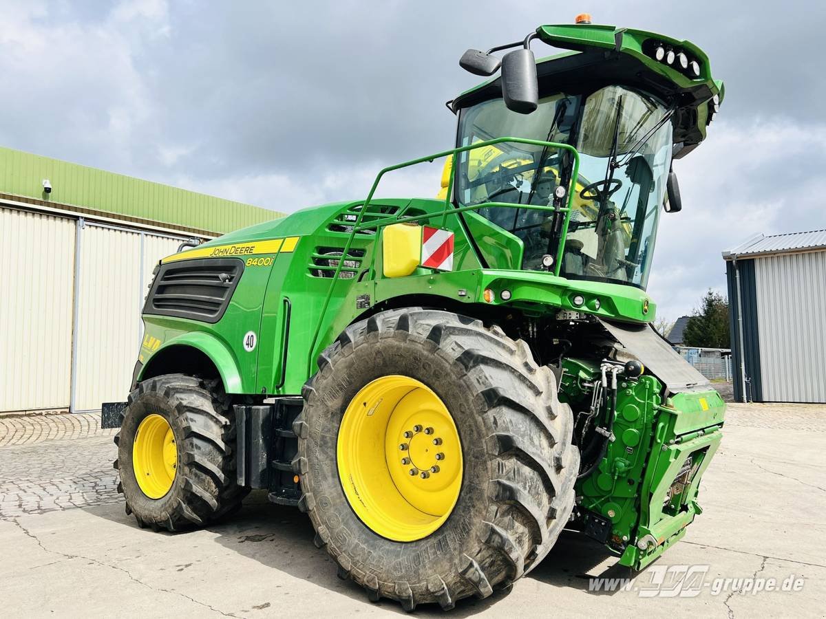 Feldhäcksler van het type John Deere 8300, Gebrauchtmaschine in Sülzetal OT Altenweddingen (Foto 3)